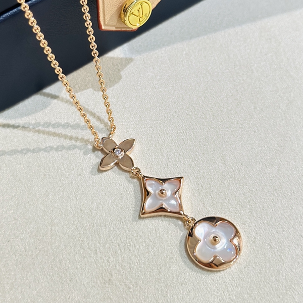 ルイヴィトンアクセサリー全体デザイン